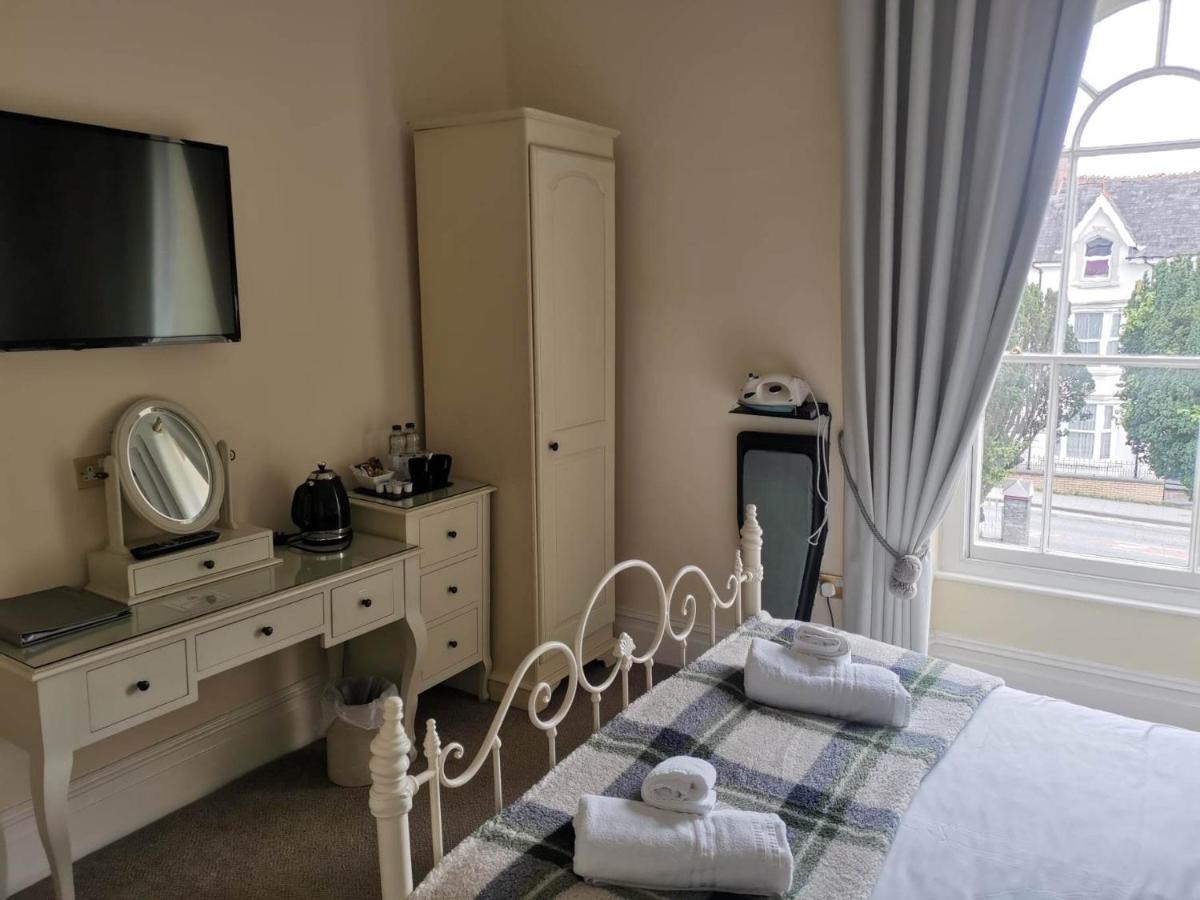 Llety Teifi Guest house Cardigan